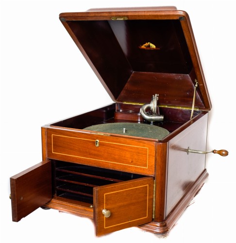 Gramofon HMV model IXA