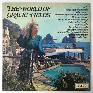 The World Of Gracie Fields LP PA82 DOSK