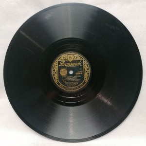 Bing Crosby Out of This World / June Comes Around Every Year 3596