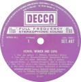 R-12558613-1537622309-7975.jpg