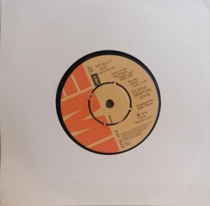 Olivia Newton-John Totally Hot SP 2923 VG