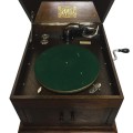 Gramofon biurkowy Gramola