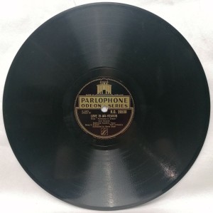 Richard Tauber: Love Is My Reason/We'll Gather Lilacs *RO20538c Parlophone