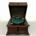 Biurkowy gramofon ODEONETTE Odeon
