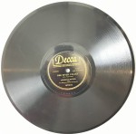 Andrews Sisters Red River Valley / Patience and Fortitude 18780 Decca