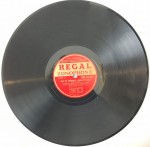 London Piano Accordeon Band Kiss Me Goodnight / Run, Rabbit, Run MR3142 Regal Zonophone