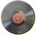 Sergeant Leggett Love me and The World is Mine / When other Lips 1646 Ariel