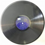 Gracie Fields He Wooed Her, and Wooed Her, and Wooed Her / Pedro The Fisherman F8383 Decca