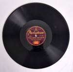 Harry Roy In a Little Gypsy Tea Room / You're A Heavenly Thing F190 Parlophone