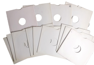 Białe tekturowe okładki do płyt szelakowych 14 szt. 